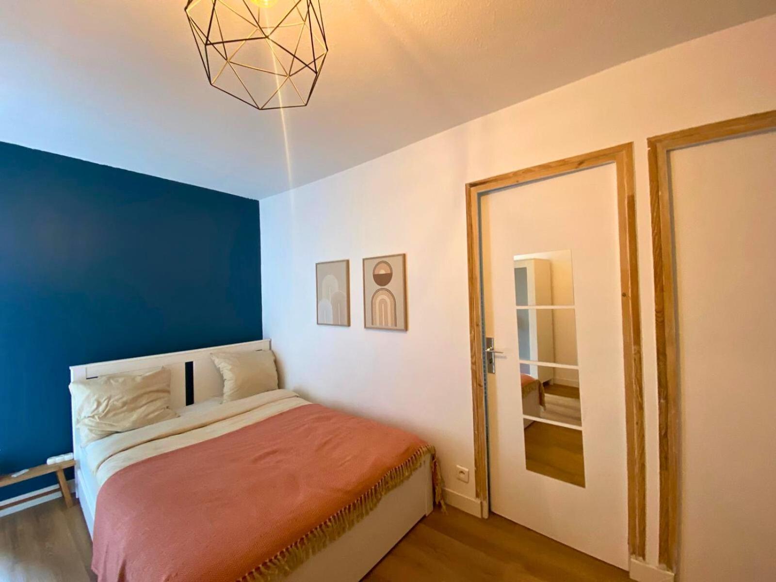 Appartement T1 Cosy- Terrasse - Parking Gratuit *